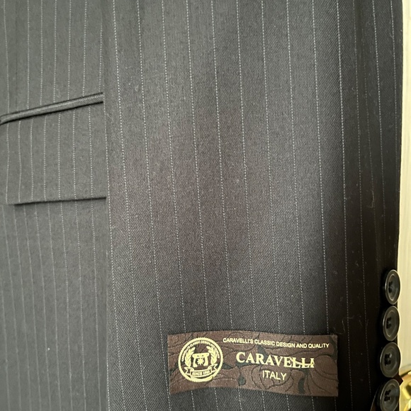 Mens 2 Piece Suit - Picture 3 of 6